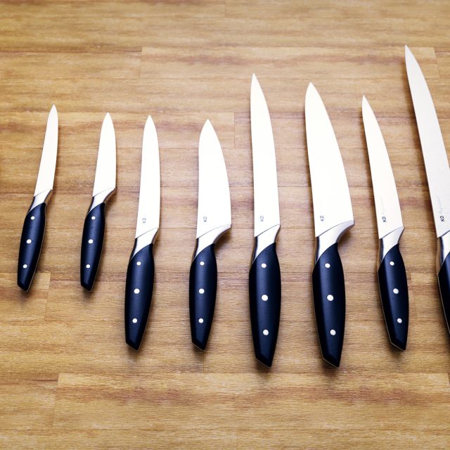 KITCHEN_DEVILS_KNIVES_2