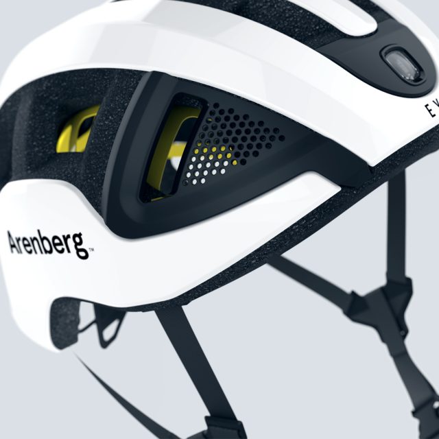 ARENBERG_EYE_CYCLE_HELMET_1